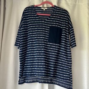 Women’s Flowy sweater